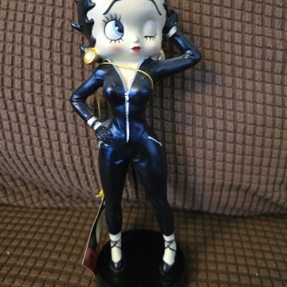Black Figurine Home Accent